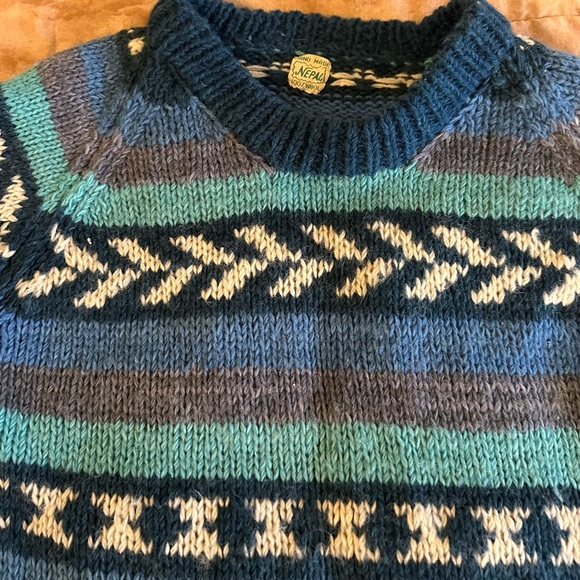 Hand Made in Nepal 100% Wool Blue and Greece Patterned Women's Sweater Med/Large - Picture 4 of 14